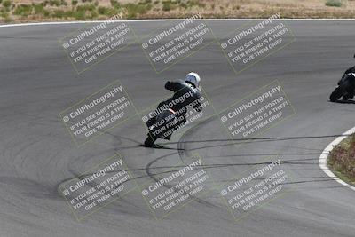 media/Apr-20-2025-AHRMA (Sun) [[393a79c373]]/Race/Group 7/Turn 4b/